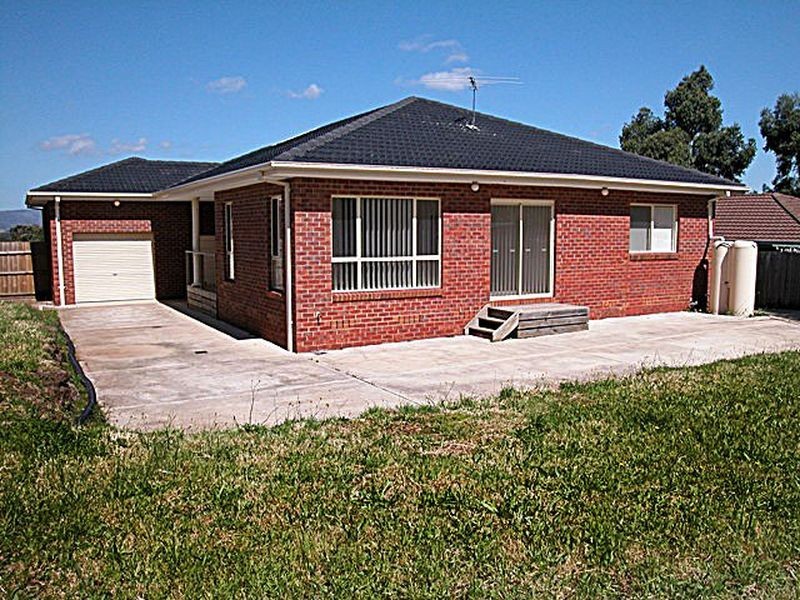 10 Wiggins Place, Wallan VIC 3756