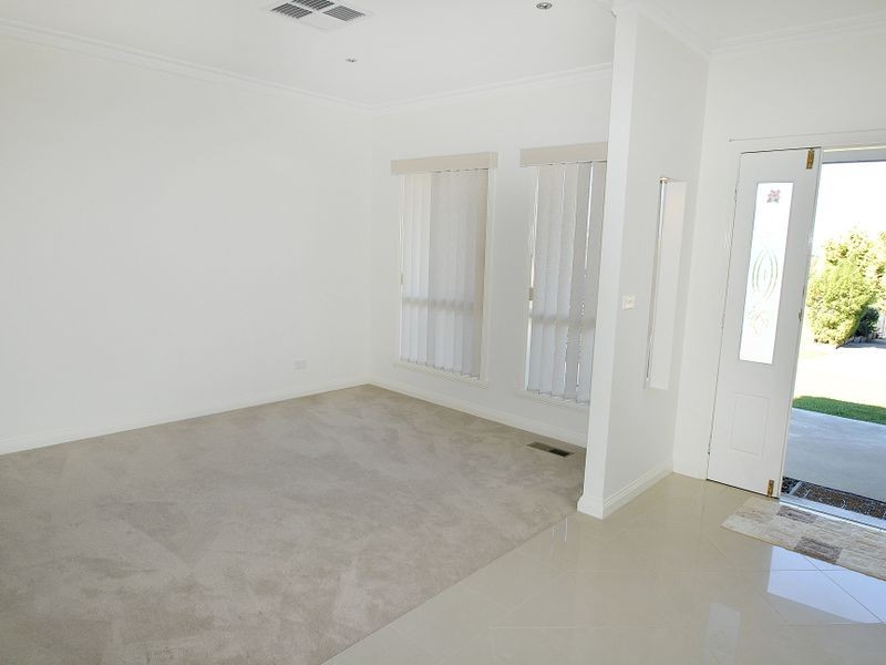 10 Wiggins Place, Wallan VIC 3756