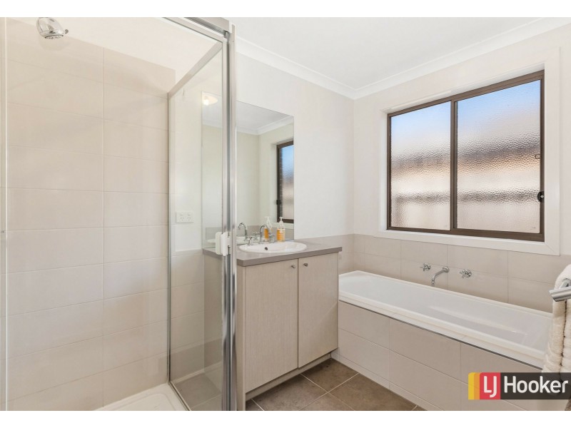 15 Tussock Drive, Wallan VIC 3756