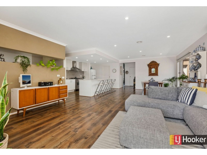 12 Appleberry Way, Wallan VIC 3756