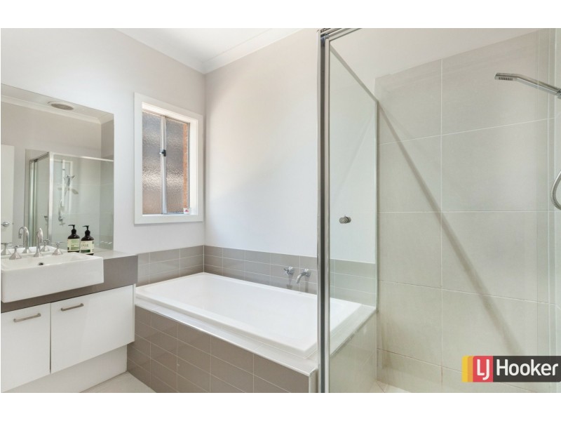 15 Speargrass Avenue, Wallan VIC 3756