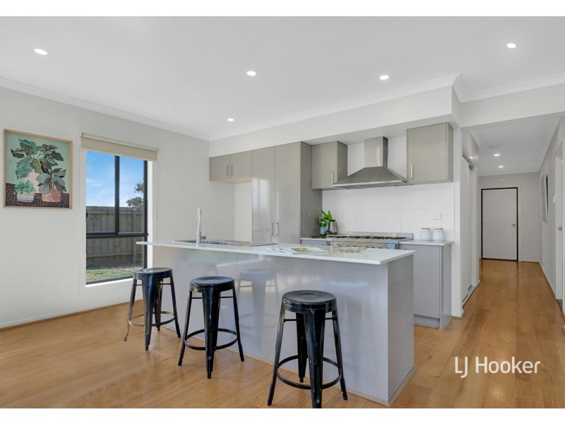 12 Bridgewater Parkway, Wallan VIC 3756