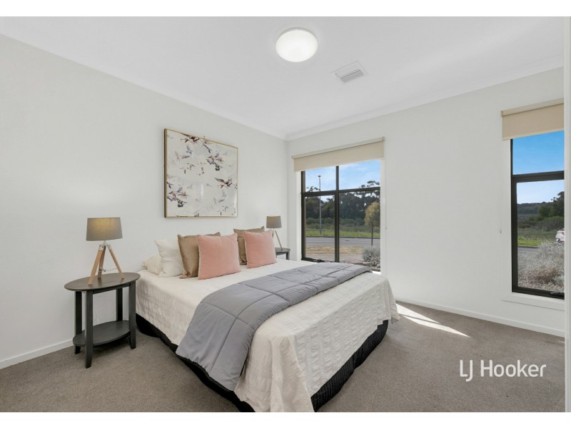 12 Bridgewater Parkway, Wallan VIC 3756