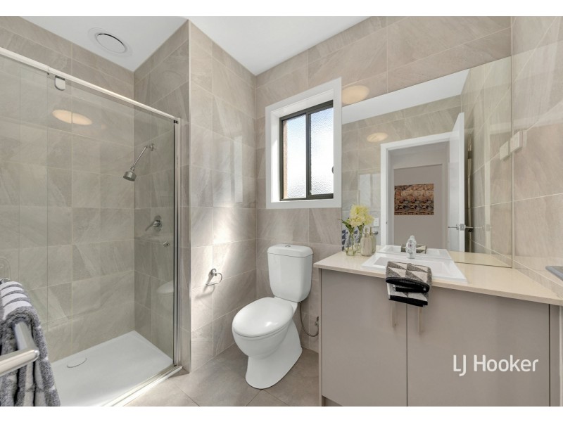 12 Bridgewater Parkway, Wallan VIC 3756