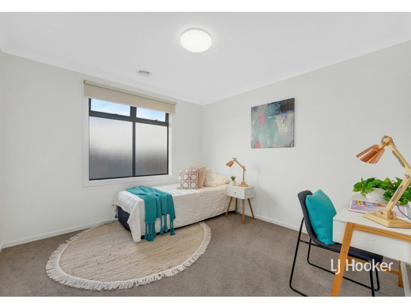 12 Bridgewater Parkway, Wallan VIC 3756