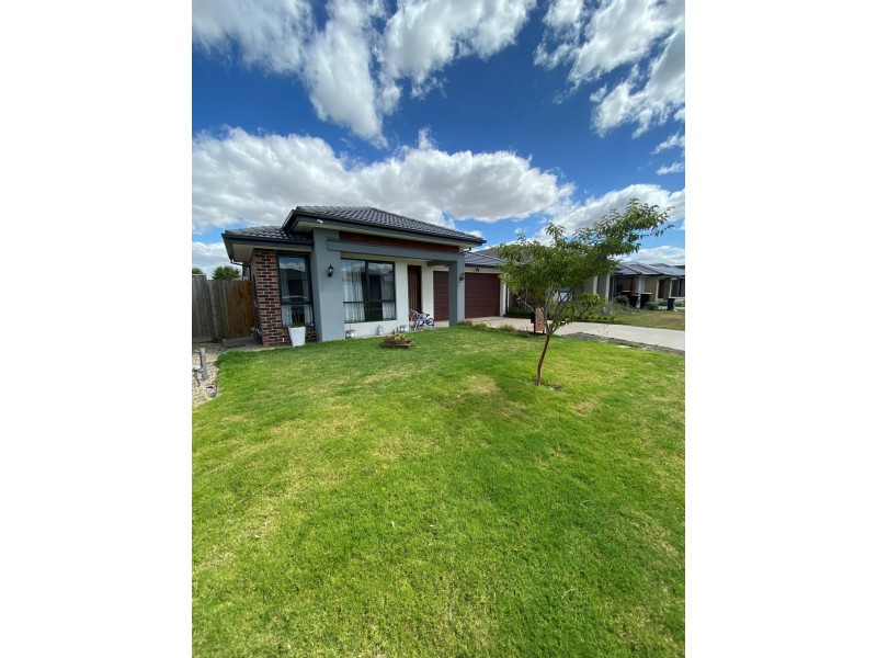 9 Avon Court, Wallan VIC 3756