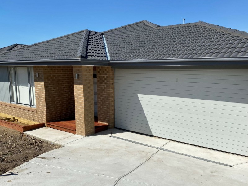 8 Gardenia Avenue, Wallan VIC 3756