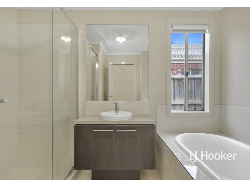 21 Buckland Hill Drive, Wallan VIC 3756