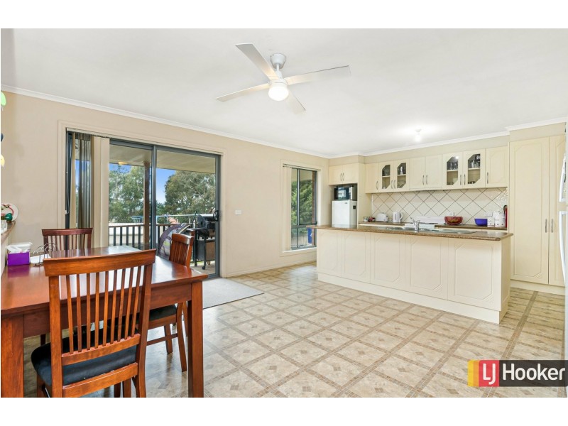 4 Benjamin Court, Wallan VIC 3756