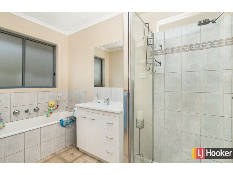 4 Benjamin Court, Wallan VIC 3756