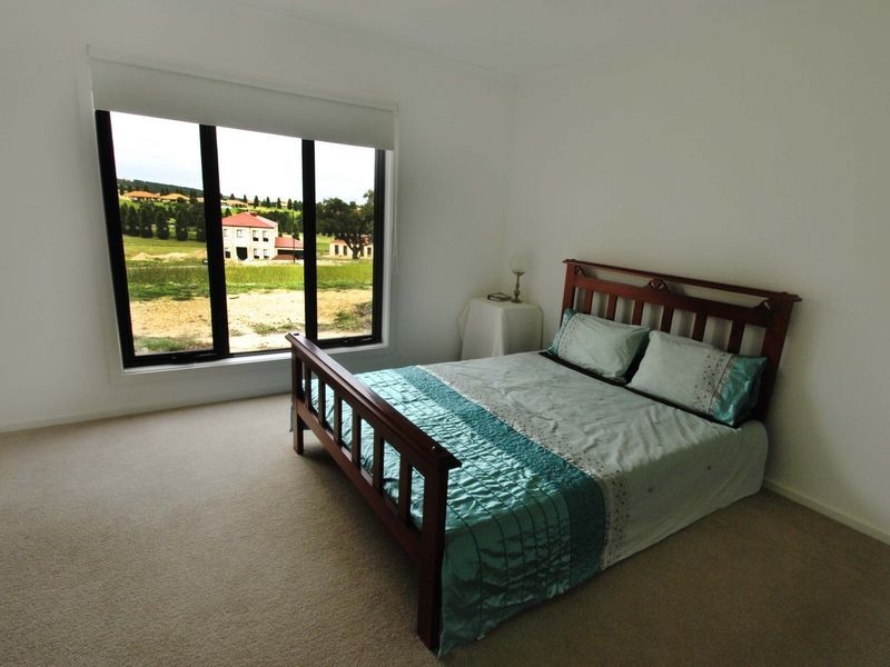 18 Craig Parry Drive, Hidden Valley VIC 3756