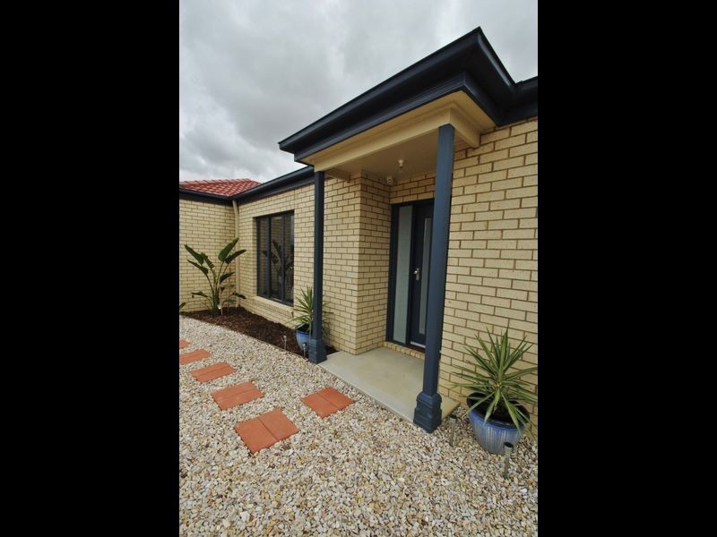18 Craig Parry Drive, Hidden Valley VIC 3756