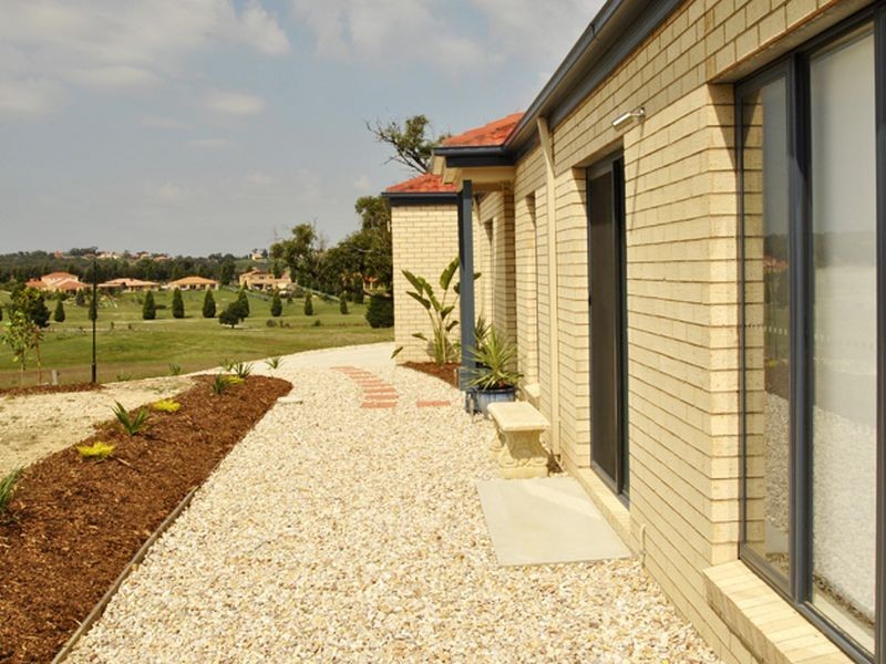 18 Craig Parry Drive, Hidden Valley VIC 3756