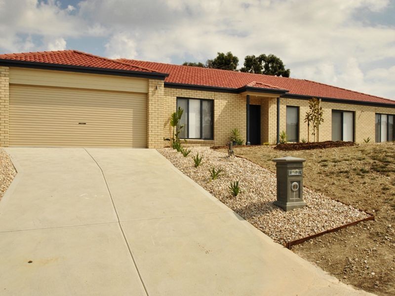 18 Craig Parry Drive, Hidden Valley VIC 3756
