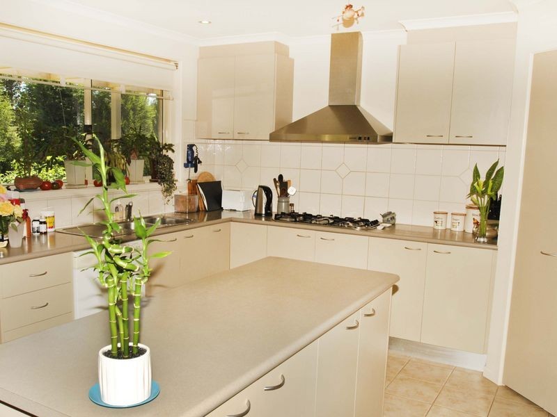 1550 Valley Drive, Hidden Valley VIC 3756