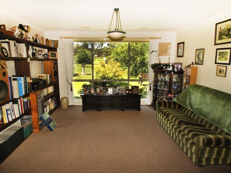 1550 Valley Drive, Hidden Valley VIC 3756