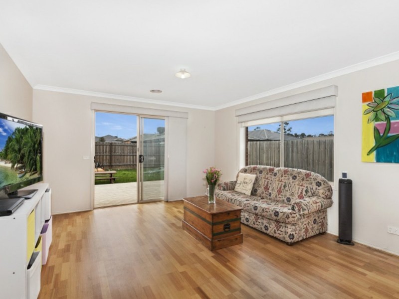 16 Buloke Crescent, Kilmore VIC 3764