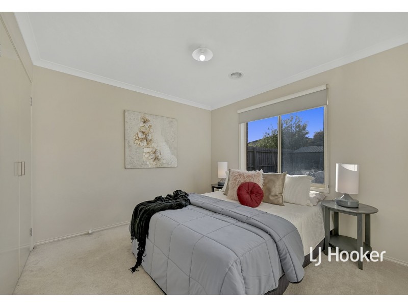 16 Buloke Crescent, Kilmore VIC 3764