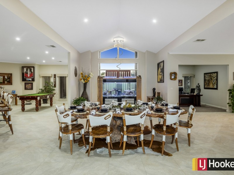 120 Dolomite Rise, Hidden Valley VIC 3756