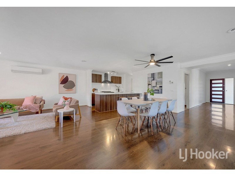 19 Berry Saltbush Drive, Wallan VIC 3756