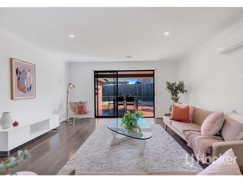 19 Berry Saltbush Drive, Wallan VIC 3756