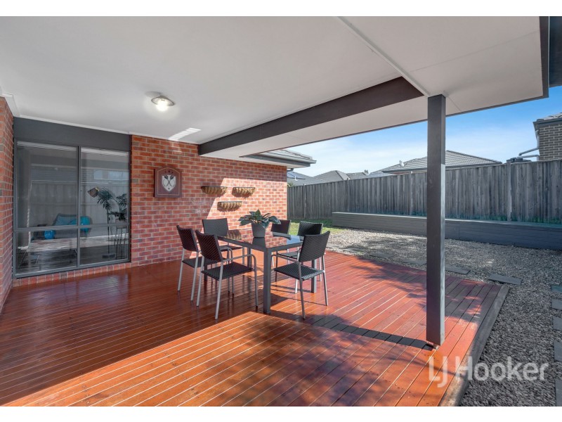 19 Berry Saltbush Drive, Wallan VIC 3756