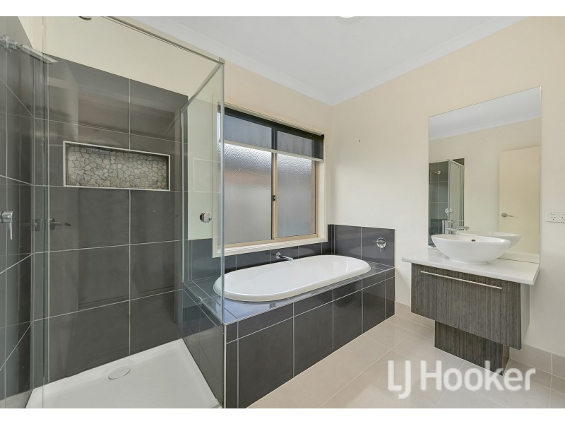 171 Wallara Waters Boulevard, Wallan VIC 3756