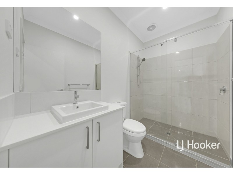 Unit 1/141 Dudley Street, Wallan VIC 3756