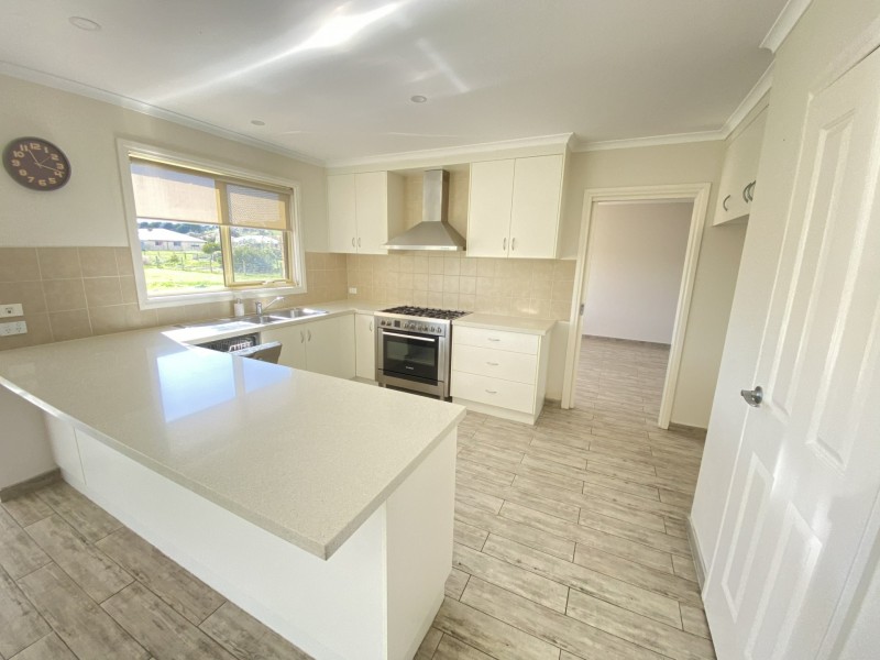 20 Cavallo Crescent, Hidden Valley VIC 3756