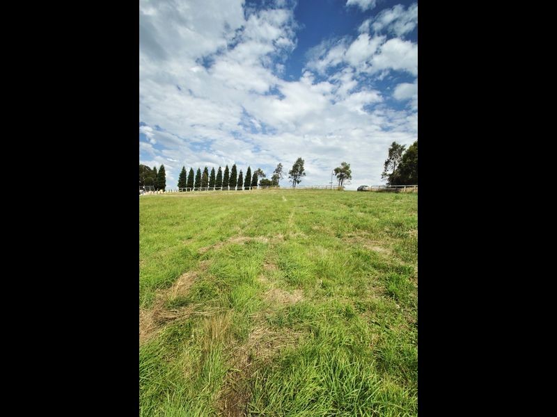 90 Eastern Ridge, Hidden Valley VIC 3756