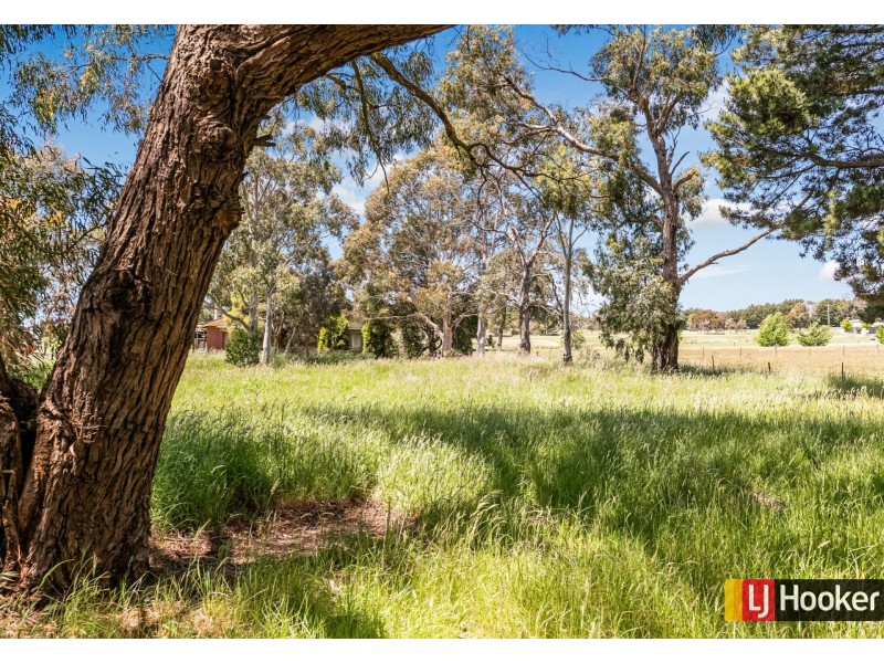 24 Wisemans Lane, Newham VIC 3442
