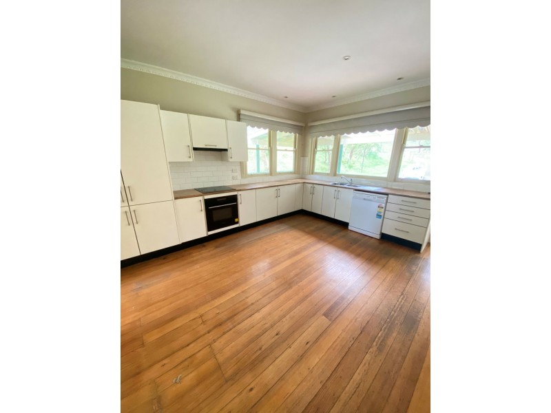 110 South Mountain Road, Upper Plenty VIC 3756