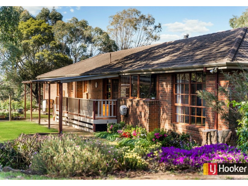 21 Harrington Drive, Kilmore VIC 3764