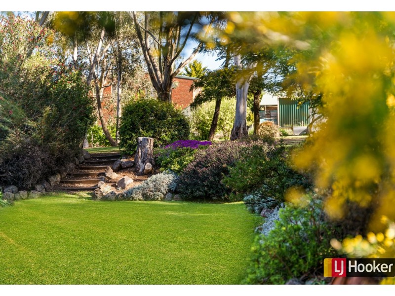 21 Harrington Drive, Kilmore VIC 3764