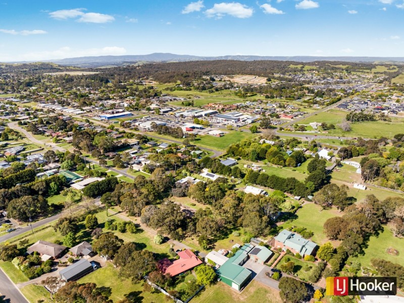 21 Harrington Drive, Kilmore VIC 3764