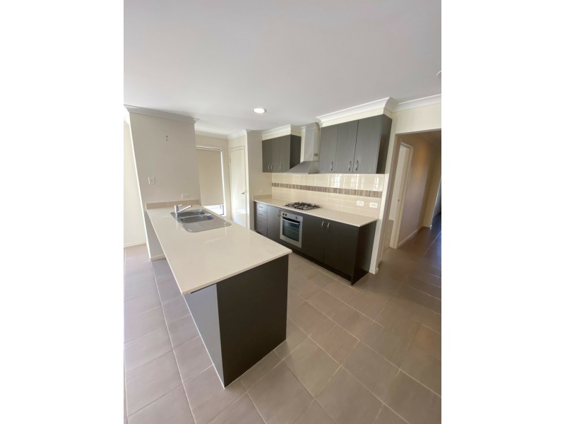 13 Dudley Street, Wallan VIC 3756