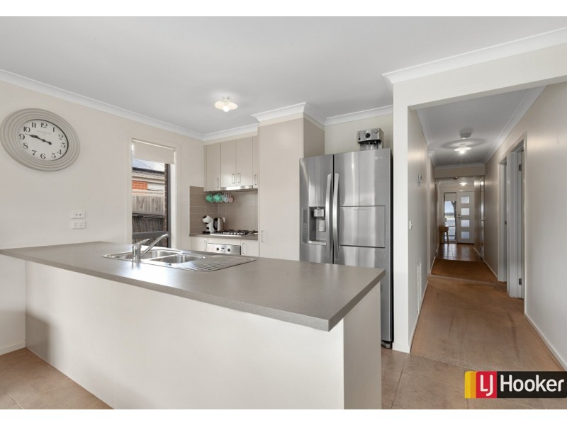 25 Maidenhair Drive, Wallan VIC 3756