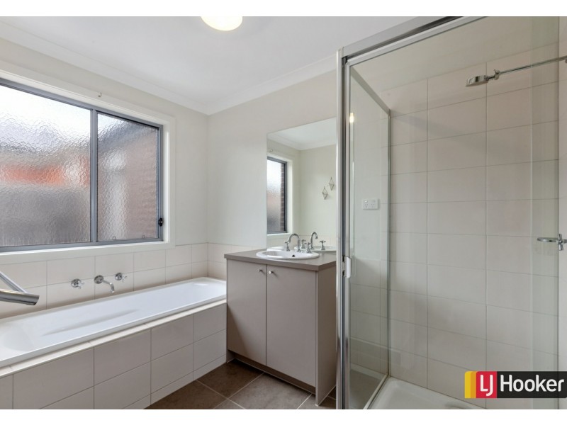 25 Maidenhair Drive, Wallan VIC 3756