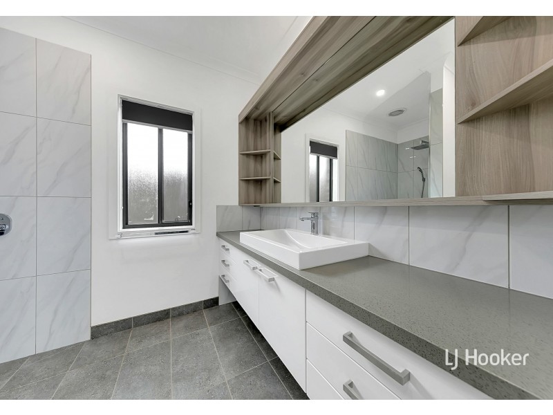 65 Viewhill Road, Kilmore VIC 3764