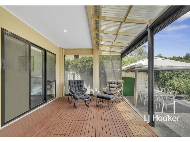 9 Lakeside Drive, Hidden Valley VIC 3756