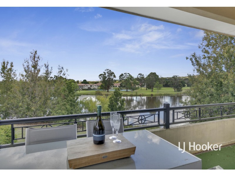 9 Lakeside Drive, Hidden Valley VIC 3756