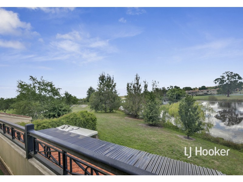 9 Lakeside Drive, Hidden Valley VIC 3756