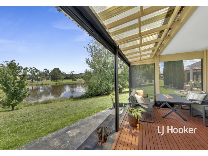 9 Lakeside Drive, Hidden Valley VIC 3756