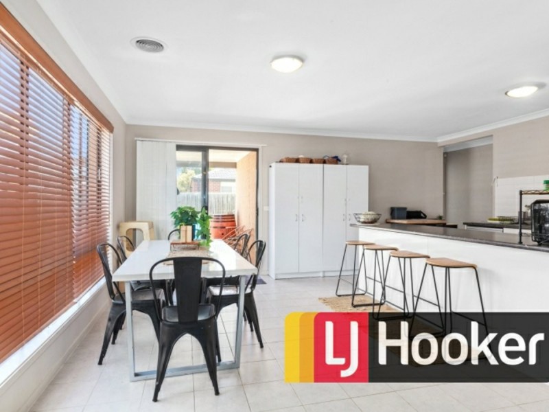 15 Treeviolet Lane, Wallan VIC 3756