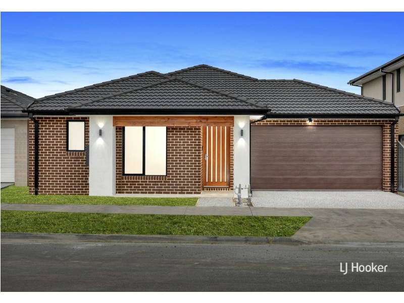 14 Hutch Avenue, Donnybrook VIC 3064