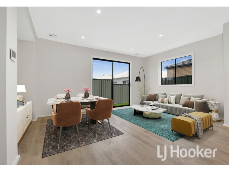 14 Hutch Avenue, Donnybrook VIC 3064