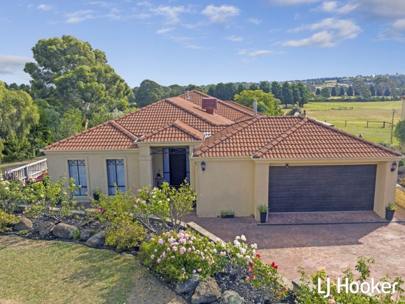 67 Valley Drive, Hidden Valley VIC 3756