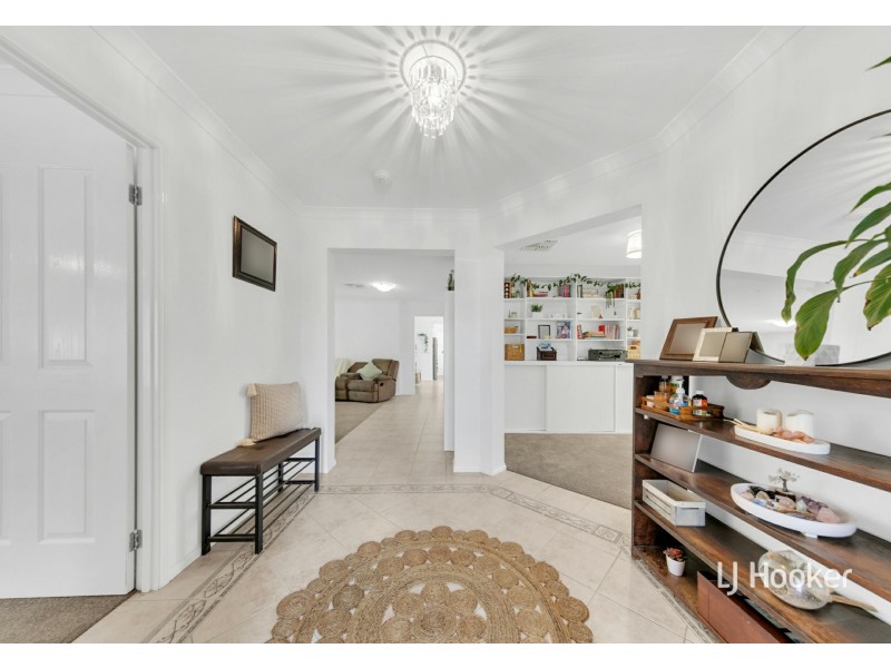 67 Valley Drive, Hidden Valley VIC 3756