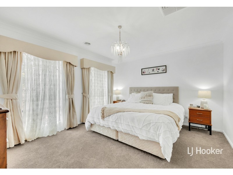 67 Valley Drive, Hidden Valley VIC 3756