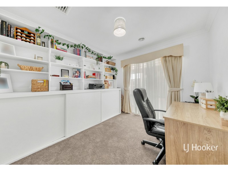 67 Valley Drive, Hidden Valley VIC 3756